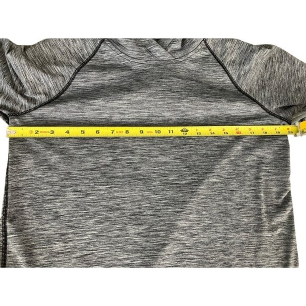 Under Armour HeatGear Hoodie Medium Gray Loose Fit Long Sleeve‎ Pullover - Picture 7 of 7